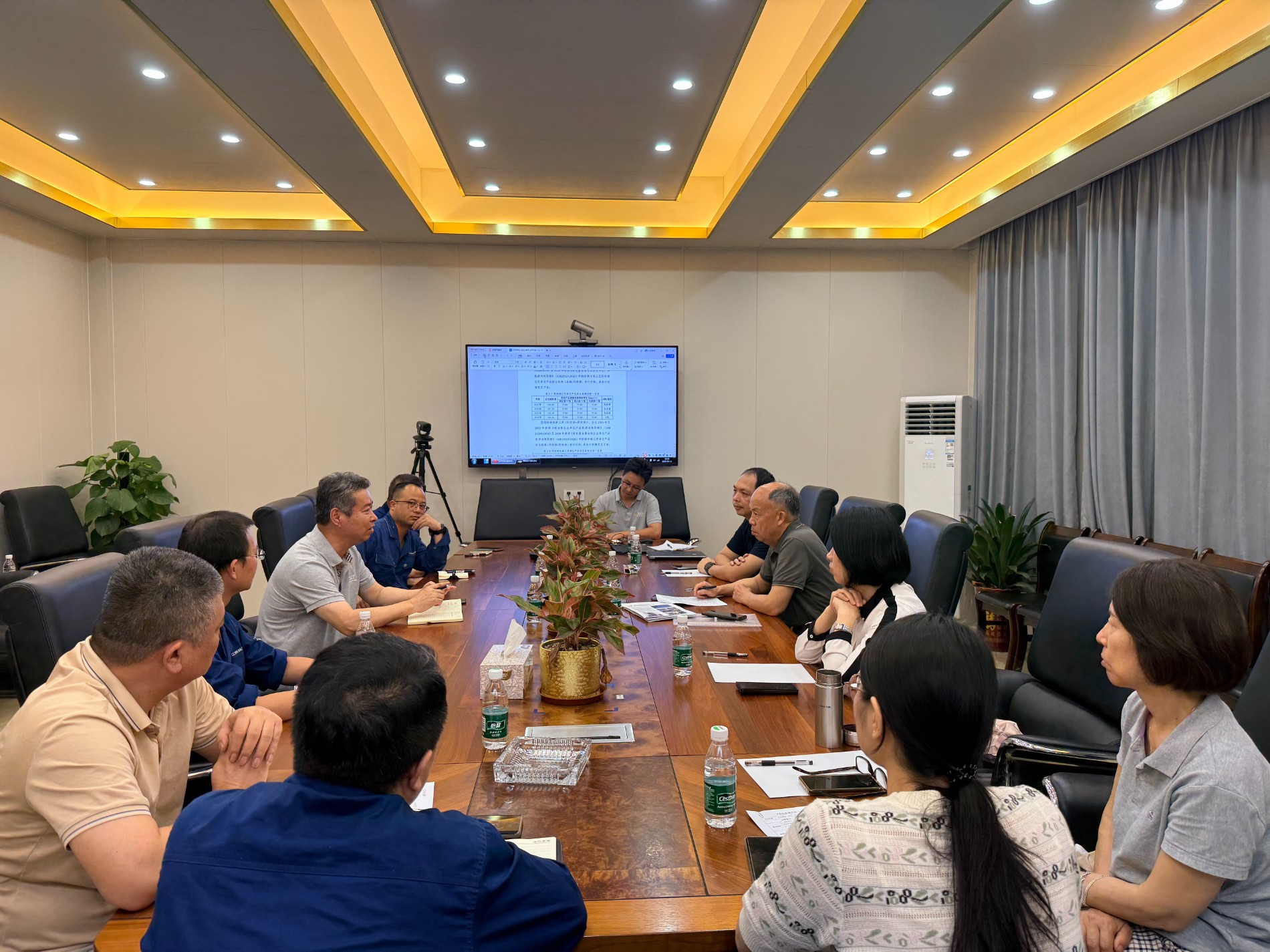 3 专家组在江西铜业召开座谈会.jpg